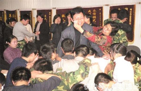 纪录片|从专家到过街老鼠,杨永信电击孕妇至流产是对教育的“高级侮辱”