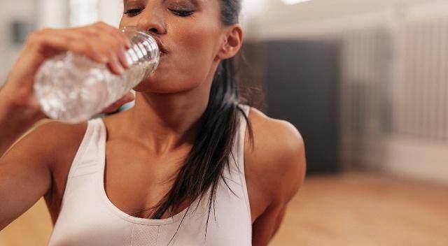 晨起之后第1件事,不是上厕所和喝水,而是这样做,早知道早受益