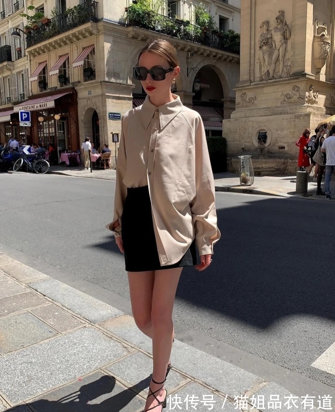 露肤|今夏穿衬衫,不流行直接塞裤腰了!这5个技巧拿去用,洋气又时髦