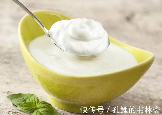 维c|女人不想皮肤“蜡黄”,4种零食可多吃,美白养颜,比敷面膜更好