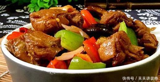 加点肉简单一炒，营养翻倍，味道是真的超级美，两碗饭都不过瘾！