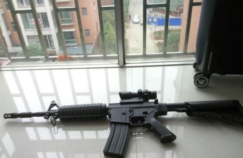 邻居|“哪家熊孩子把这窗户打破了”,3种儿童玩具,孩子爱玩邻居最烦