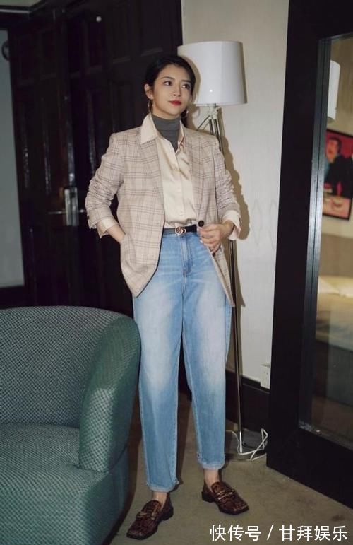 色系|女人过了40岁,少穿黑白灰!多穿这个“年轻色”,时髦显白超气质