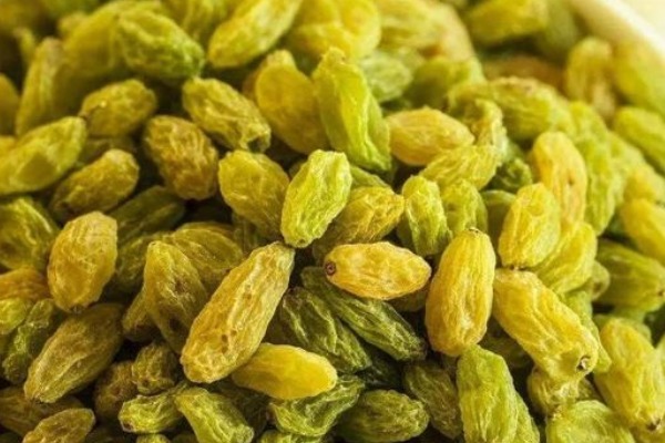 长寿|50岁后常吃葡萄干，坚持一月，抗癌、补血益气，长寿老人都喜欢吃