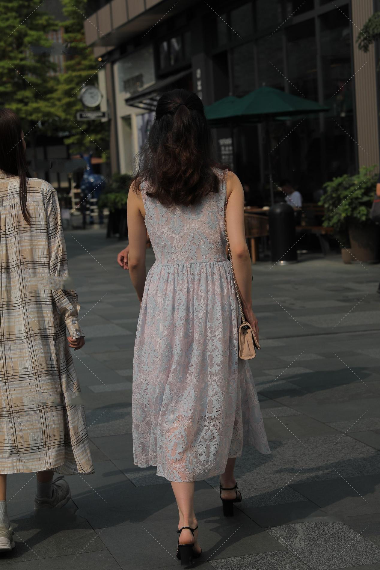 优雅|无袖收腰连衣裙, 粉紫色图案设计, 高贵优雅