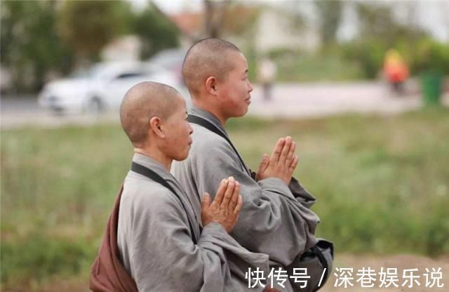 僧人$中国真正的佛门,百位尼姑在这,终日一餐,不碰钱财,十年如一日