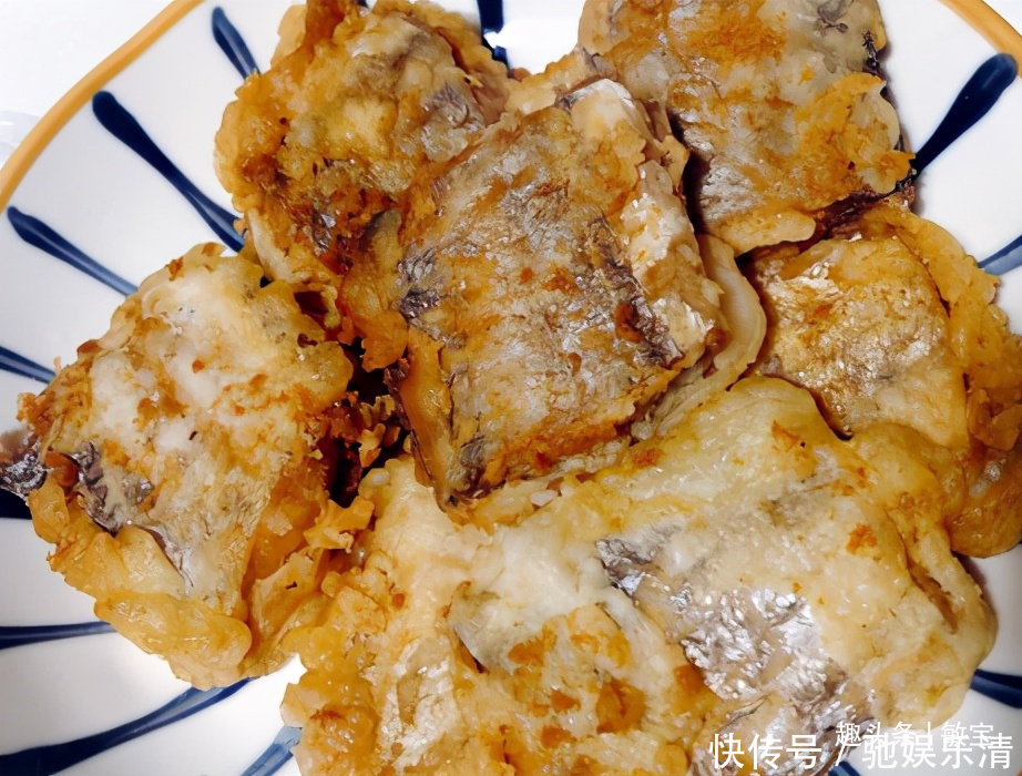油炸食品|炸带鱼想要好吃，裹面粉还是淀粉大厨教我正确做法，带鱼香又酥