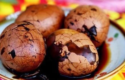 危害|小宝宝吃鸡蛋不治生亡,这样吃危害大,医生:就像给孩子喂毒药