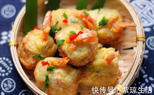 岳母做的晚餐4菜1汤，天天吃到撑，网友一个月的工资都吃光了