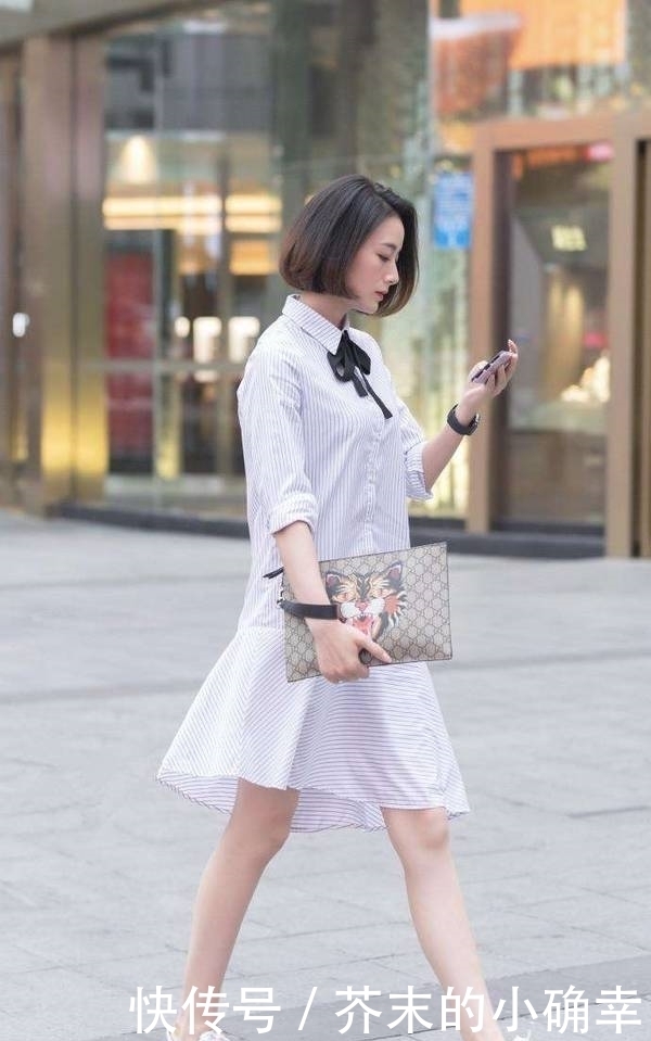 连衣裙|街拍:小姐姐们这样穿搭连衣裙,路上的小哥哥一直搭讪不断!