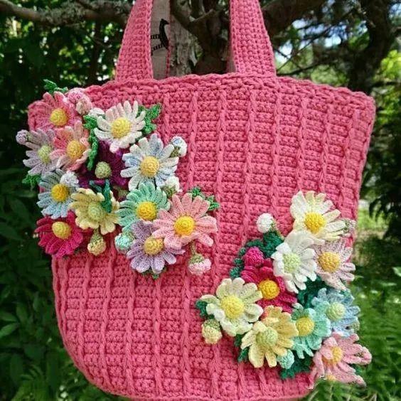 小花片 55款超美的钩花包包,只要会钩不同的花,拼缝在一起,就能做出