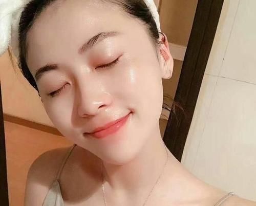 皮肤状态|女性衰老时,出现的小信号,要提前“警惕”,尤其是更年期的女人