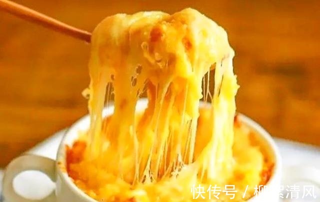 诀窍|红薯别直接烤了,教你一个诀窍,好吃的不得了,吃一回念念不忘!