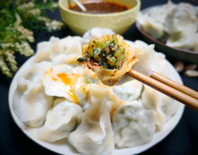 七月多吃这应季菜，包饺子正合适，鲜香美味又便宜，1块钱3斤！