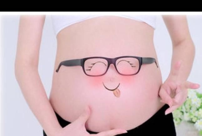 羊水混浊对胎儿发育有影响，如果孕妈出现这些症状，最好及时就医