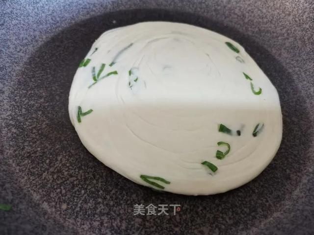 葱香小饼：不用就菜都能吃两张