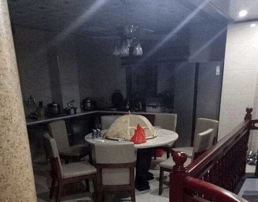 舅舅|舅舅花180万盖的四层别墅,全村人都羡慕的不得了,我无话可说