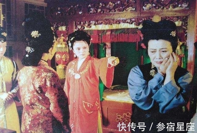 薛宝钗&抄检大观园暗示了贾宝玉的婚姻,贾府选了谁?王熙凤就是风向标