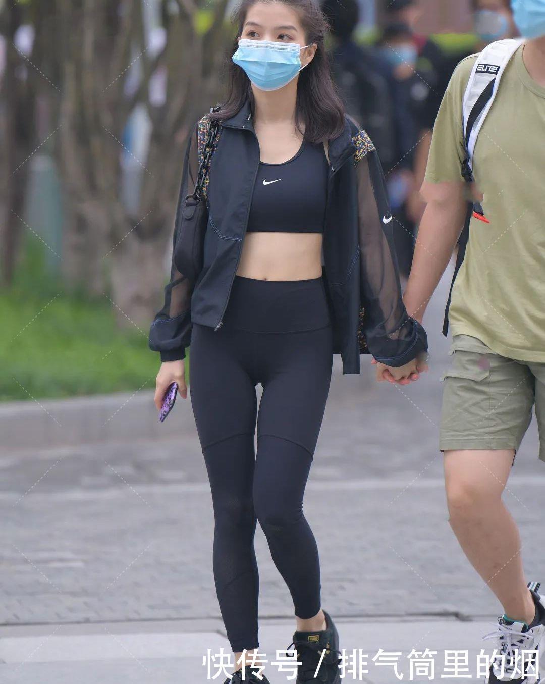 健身|黑色运动“小背心”搭同色健身裤,干净利落,高挑又显瘦