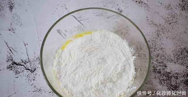 气色|夏季女生必吃甜品，暖宫补血又补气，吃出好气色，1块钱做一大碗