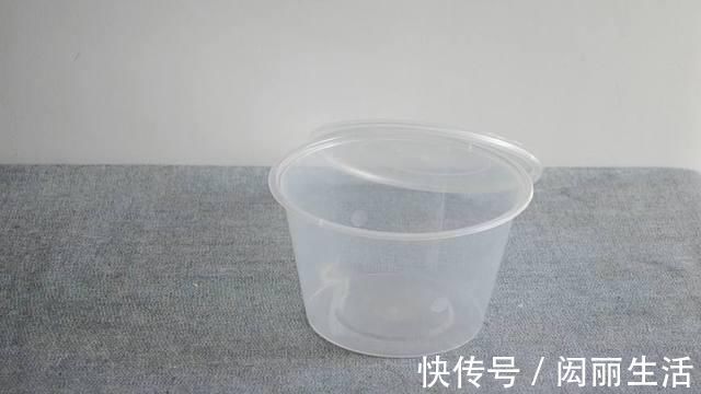 圆形|圆形打包盒你还舍得扔掉吗？放在卫生间太有创意了，省钱又实用