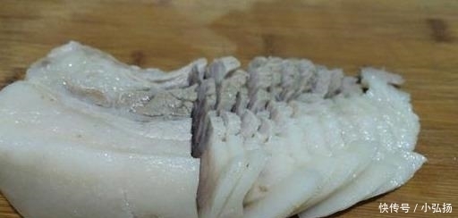 白肉|这一道蒜泥白肉太好吃了,满满1大盘肉,大口吃肉的感觉太棒了
