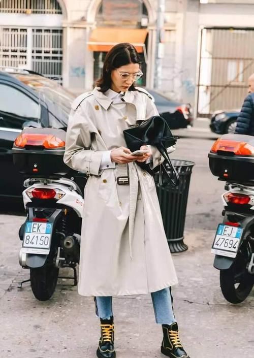 不论穿羽绒服还是大衣，一定要牢记“上下法则”，时髦显高级