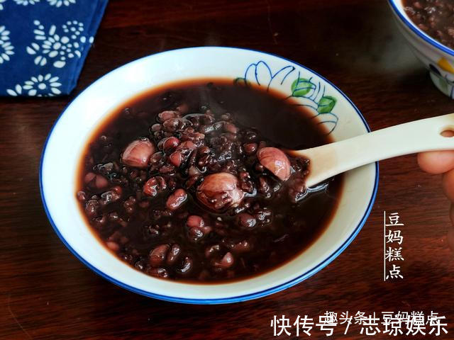 女人要学会爱自己,5种养颜补气血的粥,记得每周喝2碗