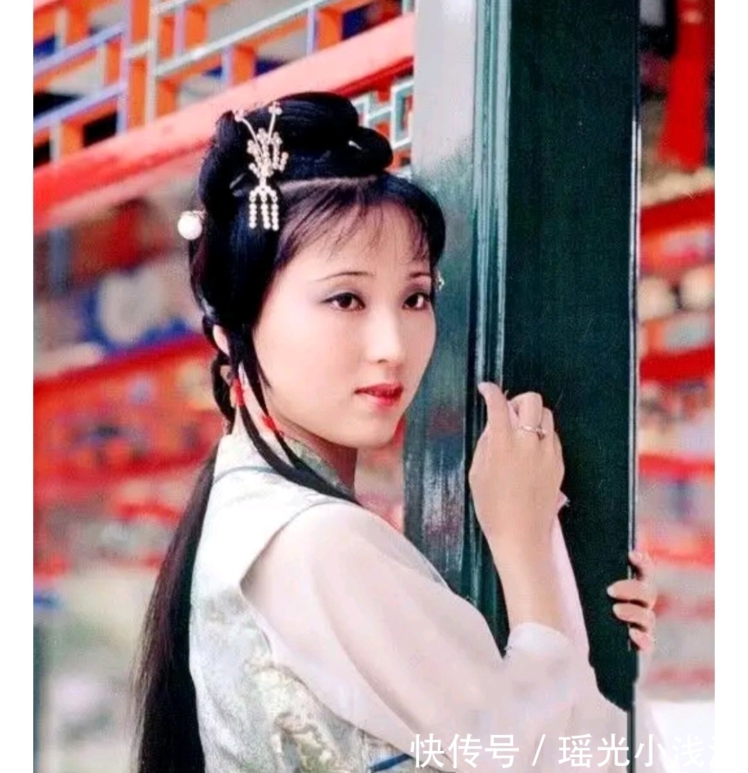 王熙凤!如果抚养林黛玉的是刘姥姥,那林黛玉的春天就到了,她会幸福