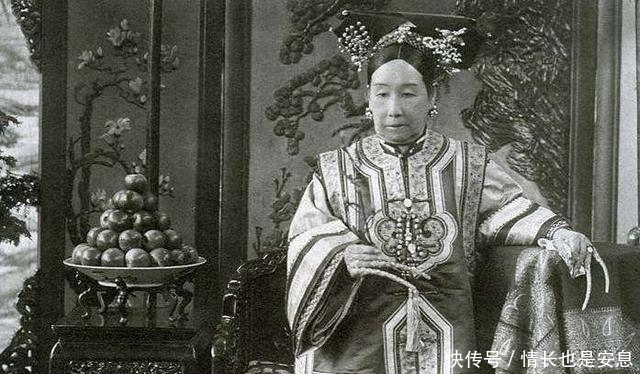 慈禧太后|为什么慈禧死后三年清朝就灭亡了，她真的有那么大的威慑力吗？