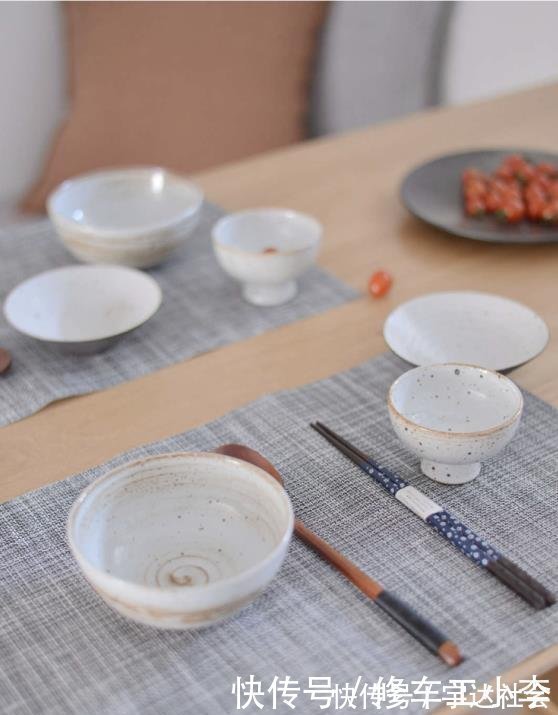 新房|客厅造个“假阳台”，一进门就被迷住了，这套92㎡新房，太温馨