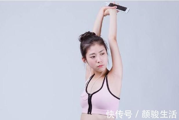 习惯|睡前有3个习惯,或导致“发胖”,尤其是最后一个,很多人戒不掉