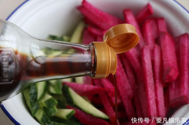 好吃又解腻的凉拌菜,春节家宴做一次,比大鱼大肉还受欢迎