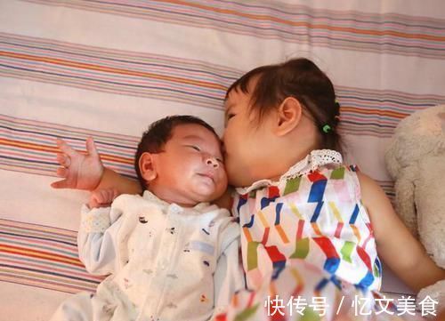 手足|女子怀孕4个月就走不了路,被家人送往医院,检查后发现意外惊喜