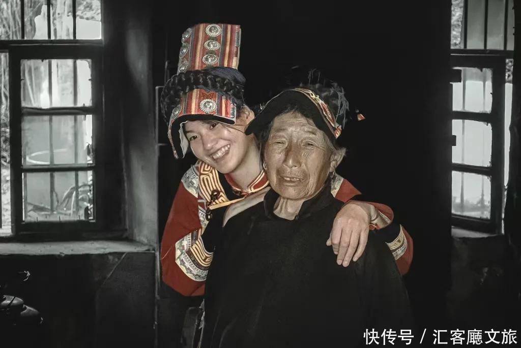 莎朗|2021端午,四川茂县民众载歌载舞欢度羌族“瓦尔俄足”节