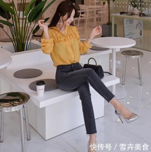 美女|美女模特:直筒的牛仔裤,配上高跟鞋更显修长腿型