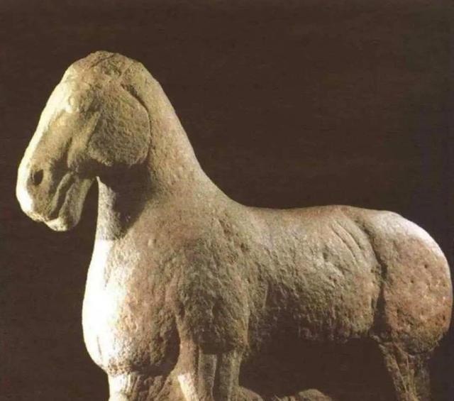  国宝|国宝“马踏飞燕”，踏的可能是只鹰