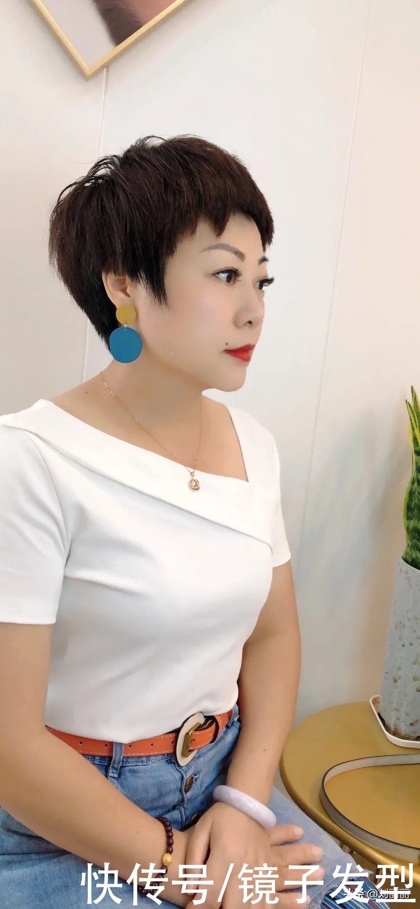 时尚 40岁左右的女性,发型这样剪,时尚年轻不老气