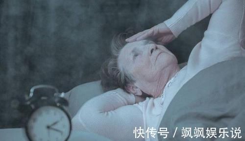 血糖|血糖“失控”,睡觉先知!睡觉出现4个症状,可能暗示糖尿病来了