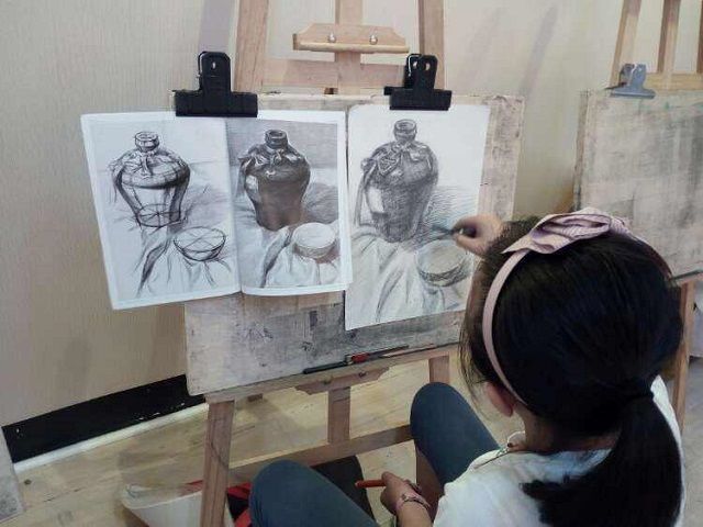 素描|“超前教育”让孩子吃苦，5岁内的孩子，不适合学习这些技能