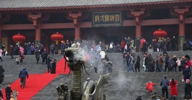 简单|为何在横店旅游，看到很多剧组却看不到一位明星呢？道理很简单