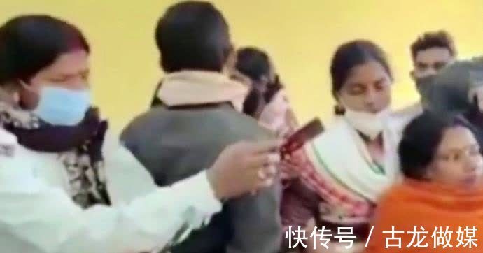 神明|印度一孕妇诞下“怪婴”,拥有4只手和4条腿,民众当神明膜拜