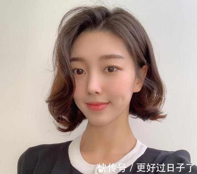 低层次 烫发怕老气,就选这18款,瘦脸时尚显气质!