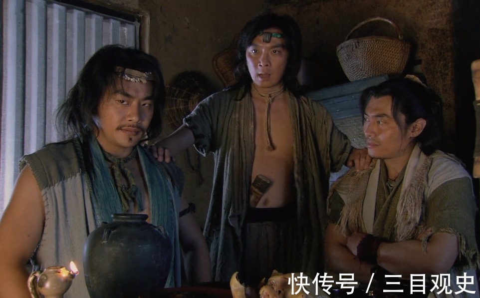 宋江@水浒中的三不:不和李逵同桌吃饭,不与武松为敌,不与吴用做朋友