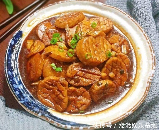 买杏鲍菇时,该挑大的还是小的菜贩子透露,今后别再乱买了