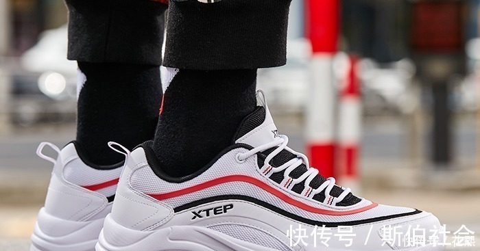 nike 你瞧不上的“国产跑鞋”,投资400亿人民币,如今能够与阿迪耐克并肩!