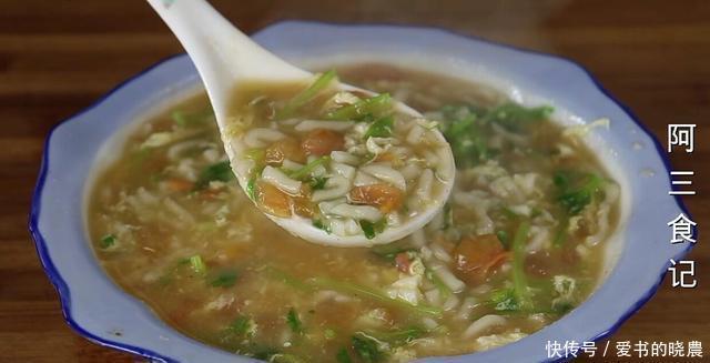 放到里面|面粉别蒸馒头了,学会这样做,拿肉都不换,出锅全家直呼解馋!