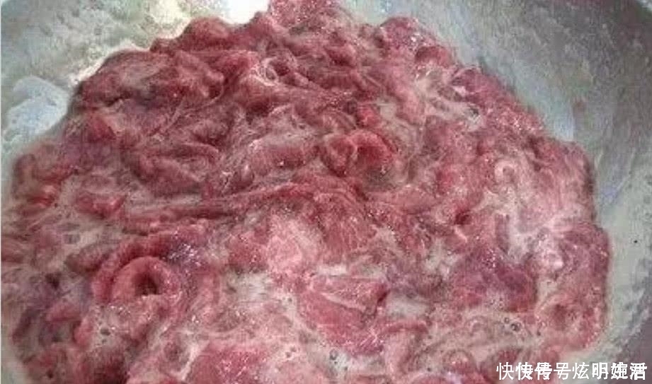 为什么牛肉一炒就变老,其实你只是差了这一步,难怪牛肉不嫩滑