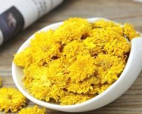 养生茶|菊花茶的这么多的功效,简直就像为上班族设计的养生茶!