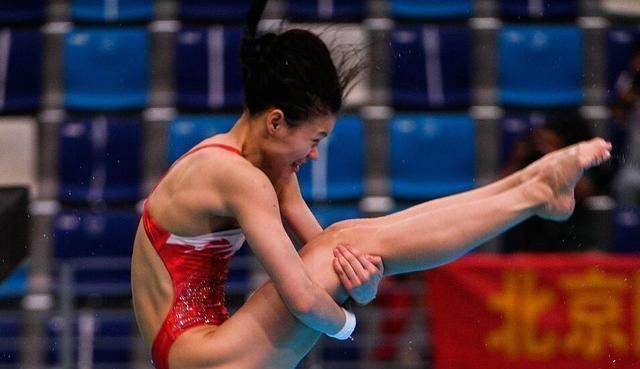 东京奥运|跳水第三金!00后天才少女逆袭夺冠,夺双奖比全红婵更全能?